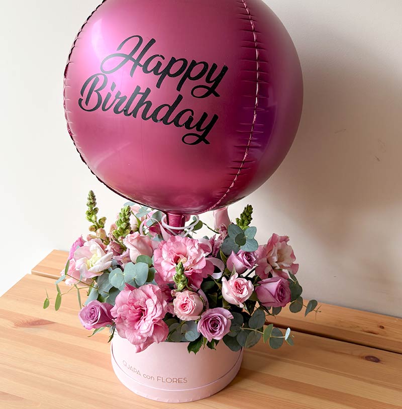 arreglo de flores con rosas para cumpleaños