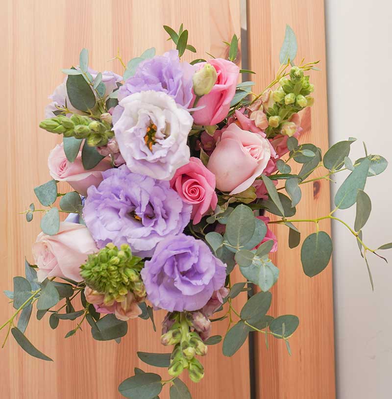 arreglo de flores variadas para sorprender